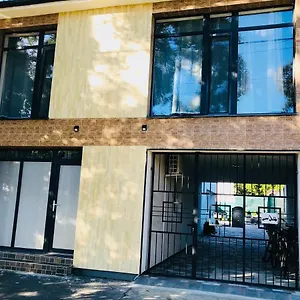Apartament Mira, Debreţin