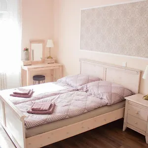 Apartament Broadway B3, Debreţin