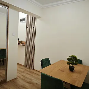 Apartament Greatforest, Debreţin